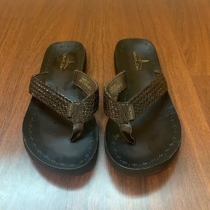 Bluefin Foam Braided Flipflips Size 9 Dark Brown